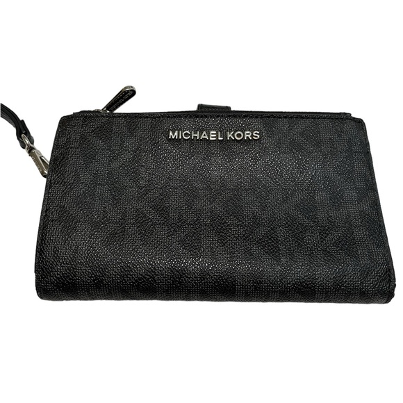 Michael Kors Adele Smartphone Wallet - Picture 1 of 9